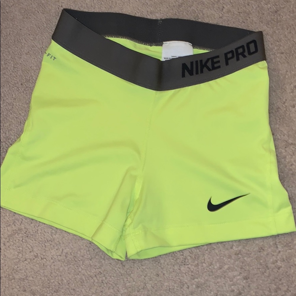 NWOT Nike pro spandex